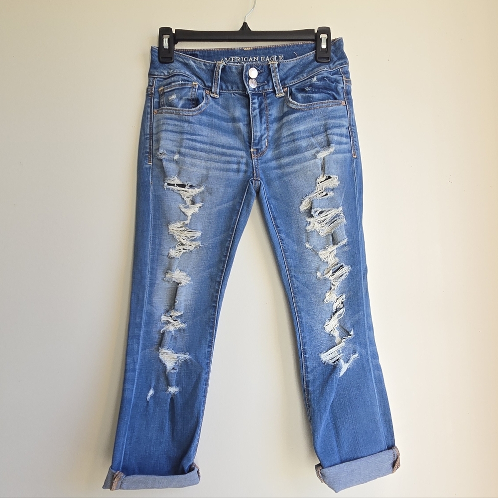American Eagle Outfitters Distressed Artist Crop Jeans Size 4